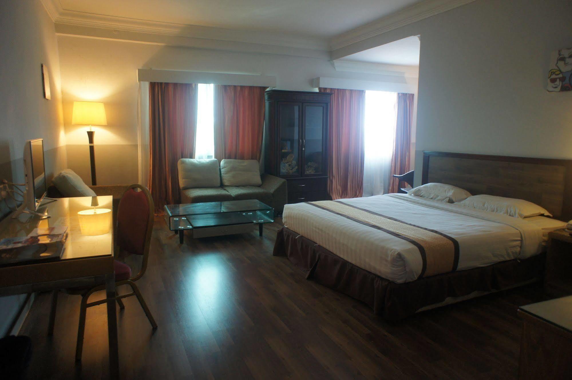 Tyng Garden Hotel SDK Zewnętrze zdjęcie